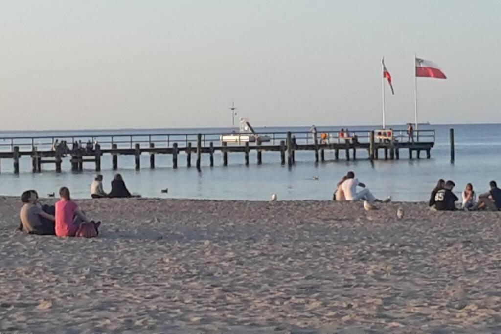 Traveloge mit SCHWIMMBAD und SAUNA Lübeck Exterior foto