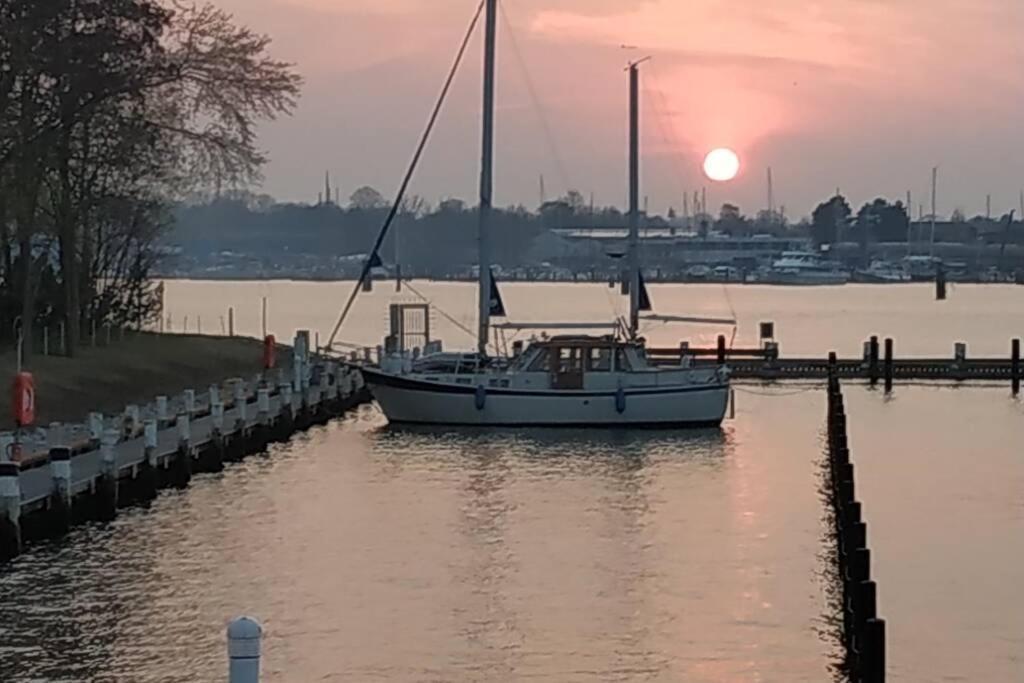 Traveloge mit SCHWIMMBAD und SAUNA Lübeck Exterior foto